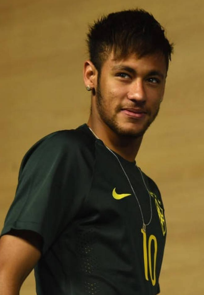 若后线追防 若后线追防