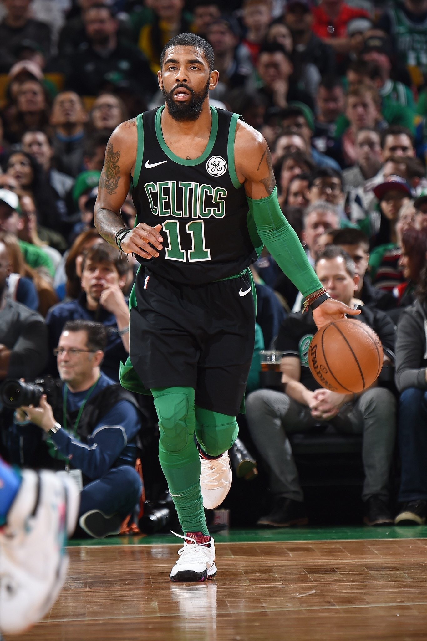 挥队友收缩 挥队友收缩